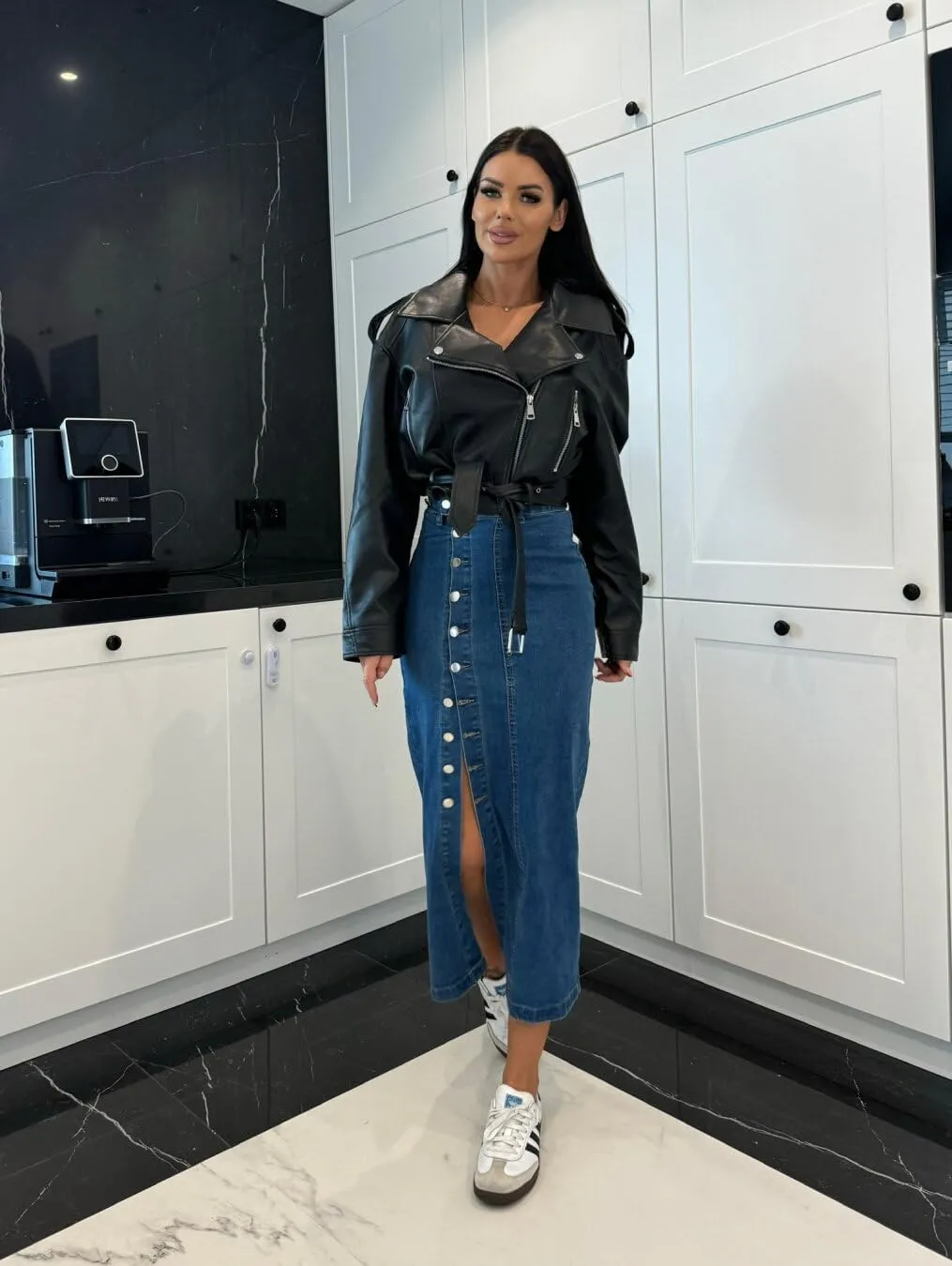 utcoco Women's Sexy Slim Fit Long Denim Skirt High Waist Button Down Side Slit Jean Midi Skirt